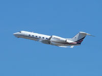 N448QS @ PIT - Taking off from PIT