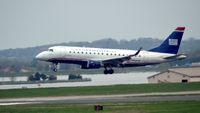 N820MD @ KDCA - Landing National Airport - by Ronald Barker