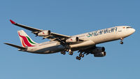4R-ADC @ EGLL - SriLankan - by Karl-Heinz Krebs