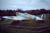 BAPC202 - Scanned from original slide - taken at open-air museum near Conwy, North Wales, UK. about late October 1991 - by Neil Henry