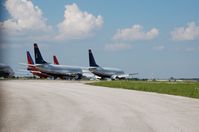 N530AU @ LAL - 1989 Boeing 737-3B7, N530AU and 1987 Boeing 737-3B7, N516AU at Lakeland Linder Regional Airport, Lakeland, FL - by scotch-canadian