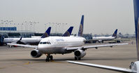 N430UA @ KORD - Taxi O'Hare - by Ronald Barker