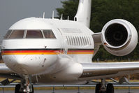 14 04 @ LOWW - Luftwaffe Global 5000
