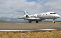 OE-IXX @ LFPB - Nice paint job on this Austrian Global Express. - by FerryPNL
