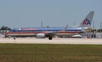 N920NN @ MIA - American 737-800 - by Florida Metal