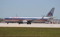 N931AN @ MIA - American 737-800 - by Florida Metal