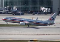 N949AN @ MIA - American 737-800 - by Florida Metal