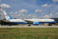 98-0001 @ LOWW - USAF Boeing 757-200 - by Dietmar Schreiber - VAP