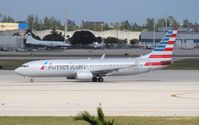 N991AN @ MIA - American 737-800