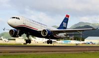 N721UW @ TNCM - N721UW