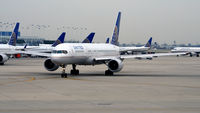 N522UA @ KORD - Taxi O'Hare - by Ronald Barker