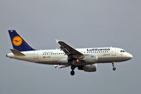 D-AIBG @ EGLL - Airbus A319-112 [4841] (Lufthansa) Home~G 05/07/2014. On approach 27L.