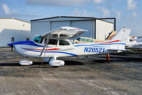 N20521 @ KHWO - North Perry
