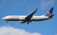 N36207 @ MCO - United 737-800