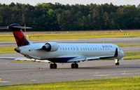 N135EV @ KRIC - Taxi for takeoff Richmond - by Ronald Barker