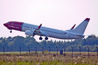 LN-NGX @ EKCH - Copenhagen Kastrup 26.7.14 - by leo larsen