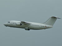 D-AMGL @ EDDL - WDL Flugdienst (all White), is climbing out at Düsseldorf Int'l(EDDL) - by A. Gendorf