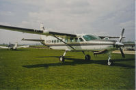 D-FLOH @ EDPD - The D-FLOH @ Dinglofing airport.