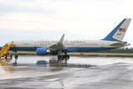 98-0001 @ VIE - US Air Force - United States of America