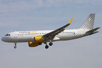 EC-LVX @ LEBL - Landing - by micka2b