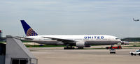 N221UA @ KORD - Taxi O'Hare - by Ronald Barker