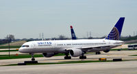 N560UA @ KORD - Taxi O'Hare - by Ronald Barker