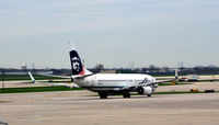 N564AS @ KORD - Taxi O'Hare - by Ronald Barker