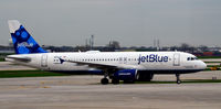 N641JB @ KORD - Taxi O'Hare - by Ronald Barker