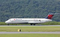 N954AT @ KMDT - Boeing 717-200 - by Mark Pasqualino