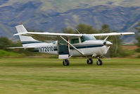 N72010 @ BIMK - Landing after dropping skydivers at the Múlakot Fly-in. - by Bergsveinn Norðdahl