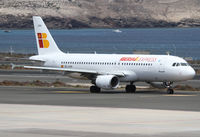 EC-LKH @ GCLP - Iberia Express A320 - by Thomas Ranner