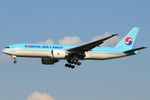 HL8285 @ VIE - Korean Air Cargo - by Chris Jilli