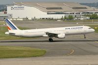 F-GTAQ @ LFBO - Airbus A321-211, Landing Rwy 14R, Toulouse Blagnac Airport (LFBO-TLS) - by Yves-Q