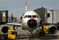 OE-LBP @ LOWW - Austrian A320 - by Thomas Ranner