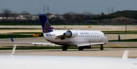 N975SW @ KORD - Taxi O'Hare - by Ronald Barker