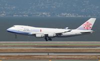B-18706 @ KSFO - Boeing 747-400F