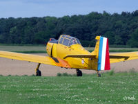 G-BIZK @ X3CX - Taxy for take-off at Northrepps - by Clive Pattle
