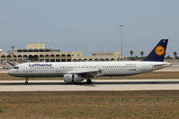 D-AISB @ LMML - A321 D-AISB Lufthansa - by Raymond Zammit