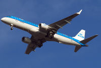 PH-EZE @ EGLL - Embraer Emb-190-100LR [19000288] ( KLM cityhopper) Home~G 21/01/2011. On approach 27R.