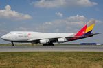 HL7618 @ LOWW - Asiana Boeing 747-400 - by Dietmar Schreiber - VAP