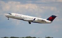 N813AY @ DTW - Delta Connection CRJ-200