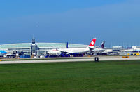 HB-JHA @ KORD - At the gate O'Hare - by Ronald Barker