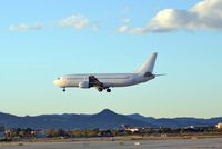 YR-BAE @ LEBL - Aeropuerto El Prat Barcelona - by Pedro Mª Martinez de Antoñana