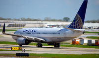 N13716 @ KORD - Taxi O'Hare - by Ronald Barker