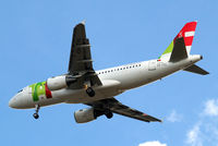 CS-TTC @ EGLL - Airbus A319-111 [0763] (TAP Air Portugal) Home~G 03/08/2014. On approach 27R.