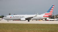 N956AN @ MIA - American 737-800