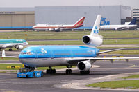 PH-KCD @ EHAM - McDonnell-Douglas MD-11 [48558] (KLM Royal Dutch Airlines) Amsterdam-Schiphol~PH 10/08/2006 - by Ray Barber
