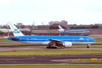 PH-BQH @ EHAM - Boeing 777-206ER [32705] (KLM Royal Dutch Airlines) Amsterdam-Schiphol~PH 10/08/2006 - by Ray Barber