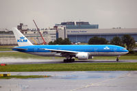 PH-BQH @ EHAM - Boeing 777-206ER [32705] (KLM Royal Dutch Airlines) Amsterdam-Schiphol~PH 10/08/2006 - by Ray Barber