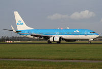 PH-BXC @ EHAM - KLM B737 - by Thomas Ranner